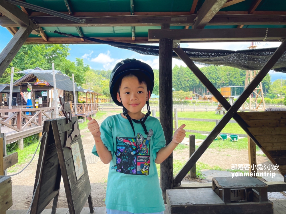 【富士山親子打卡推薦】暢遊馬飼野牧場、羅森便利店、河口湖餵天鵝一日遊