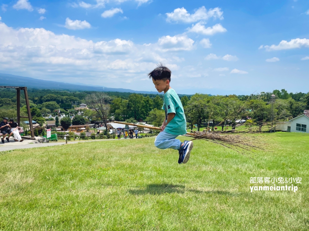 【富士山親子打卡推薦】暢遊馬飼野牧場、羅森便利店、河口湖餵天鵝一日遊