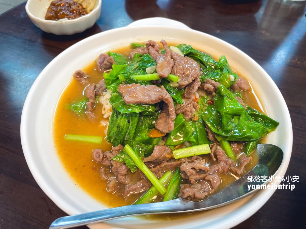 【億哥牛肉湯】南紡旁24小時的激推牛肉湯店，Google4.1星、超過一萬則評論