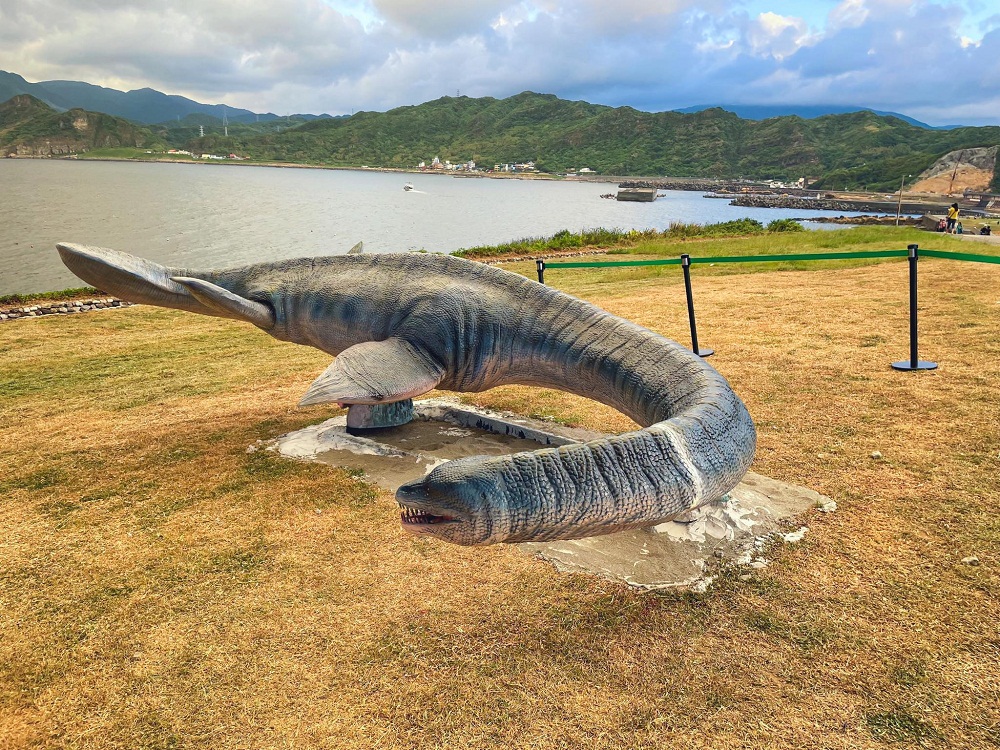 【基隆AR恐龍生態園區】首座海景侏羅紀公園，停車、附近景點攻略