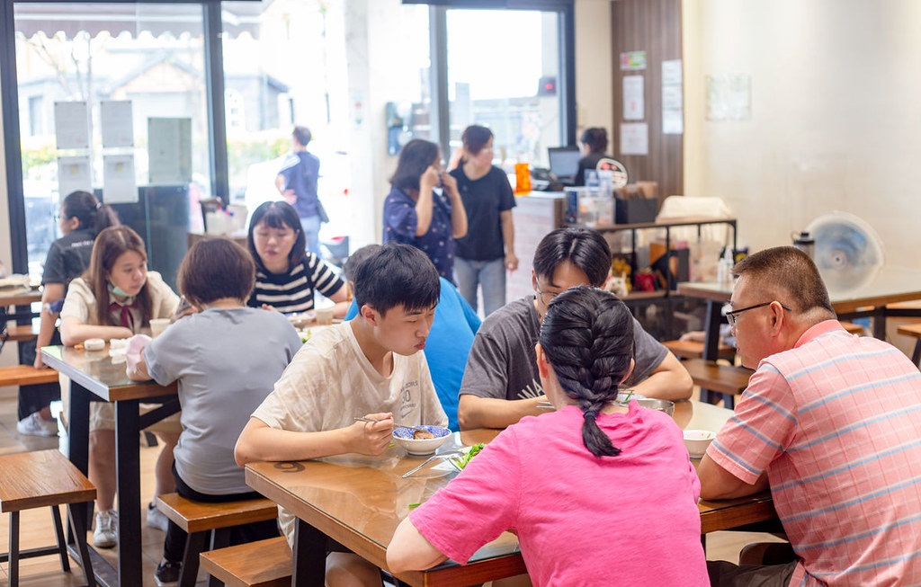 宜蘭「三民大飯店」礁溪好吃的大鍋滷味，附免費停車場