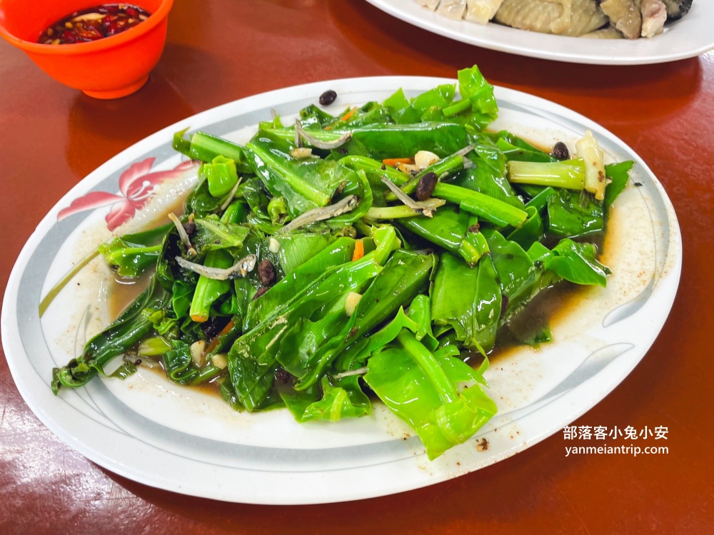 【安安土雞城】沒有門牌跟地址的深山餐廳，白斬雞跟薑母鴨就很頂天