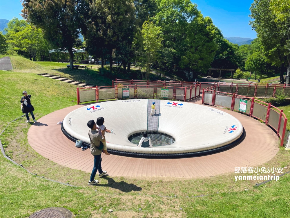 國營讚岐滿濃公園，超長滾輪溜滑梯、玩水、森林步道全都有