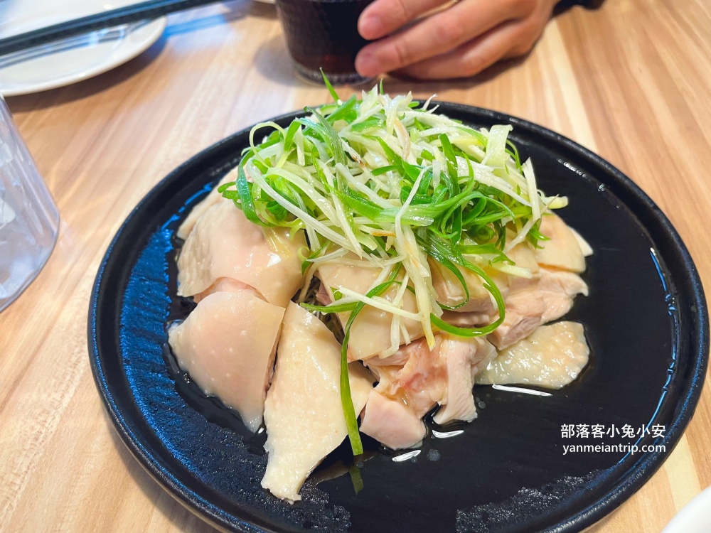 台北【花娘小館】黃仁勳愛店開了南京分店，位於二樓座位一樣難訂