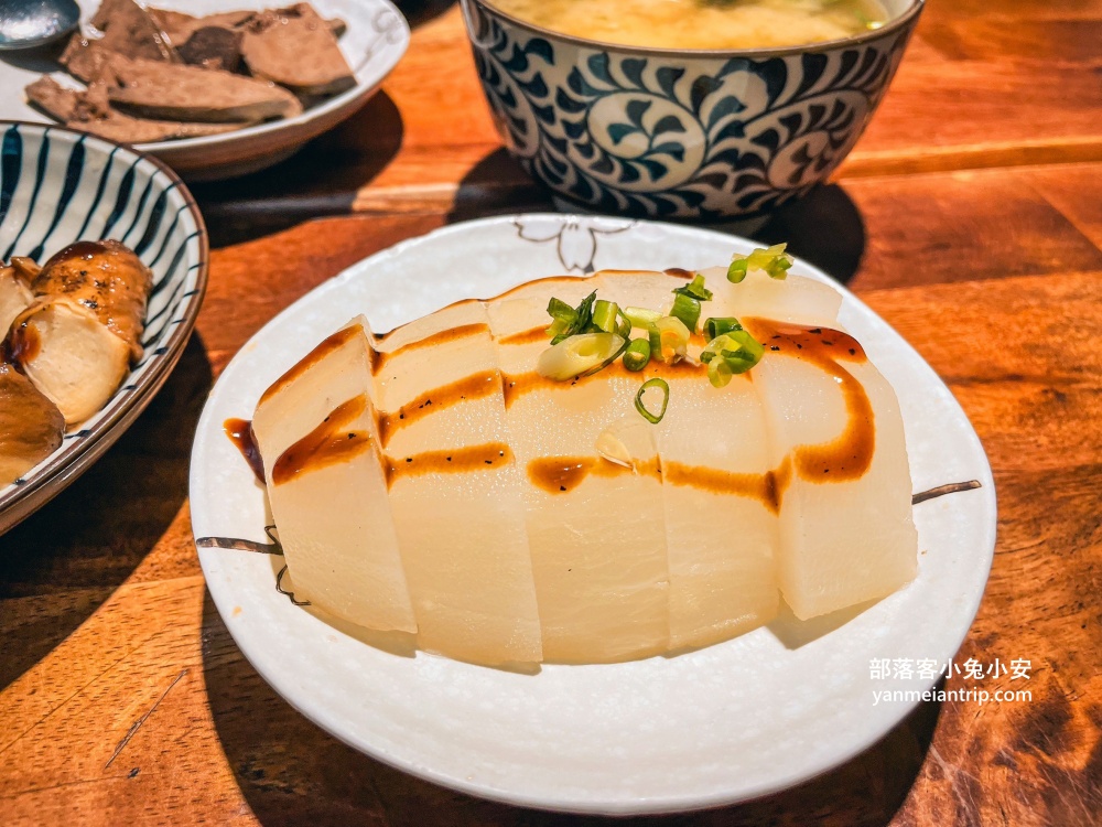 宜蘭《大方食坊》自己做的大方醬油來烹飪美味佳餚，粉肝及台灣滷肉飯好好吃!!