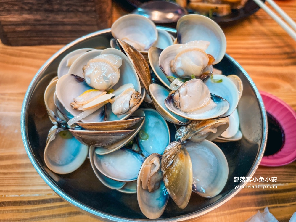 中壢麵攤美食》南桃吳記蛤蜊麵，超過30顆飽滿文蛤的蛤蜊麵CP值真高