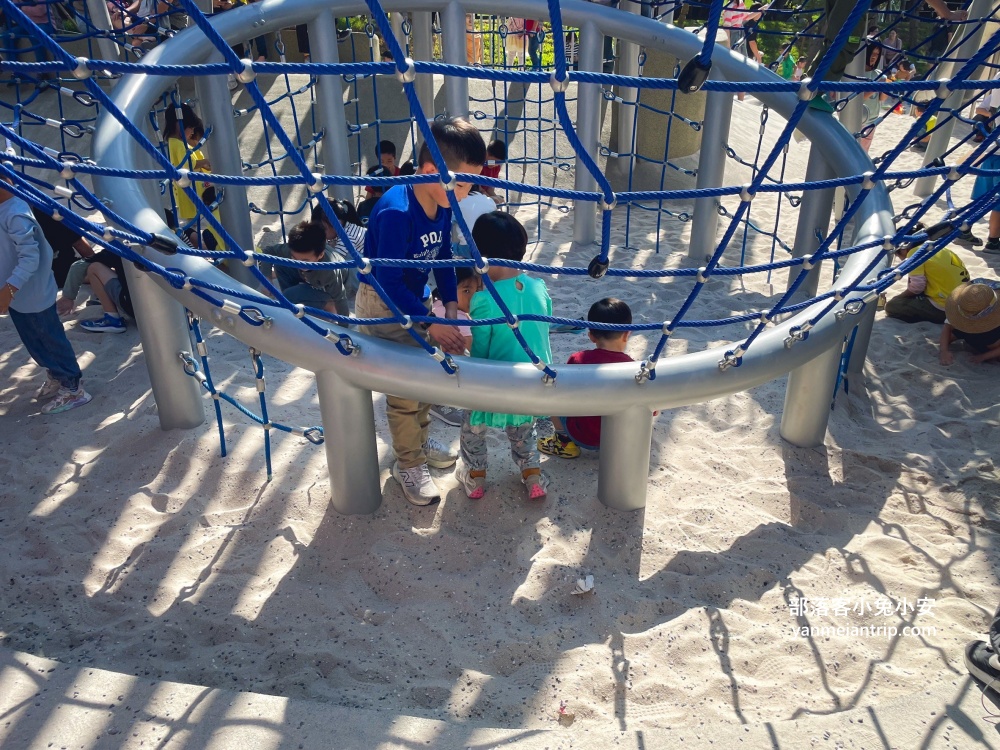 中央公園飛行美樂地，人山人海的親子公園，谷歌評論卻負評頗多的！