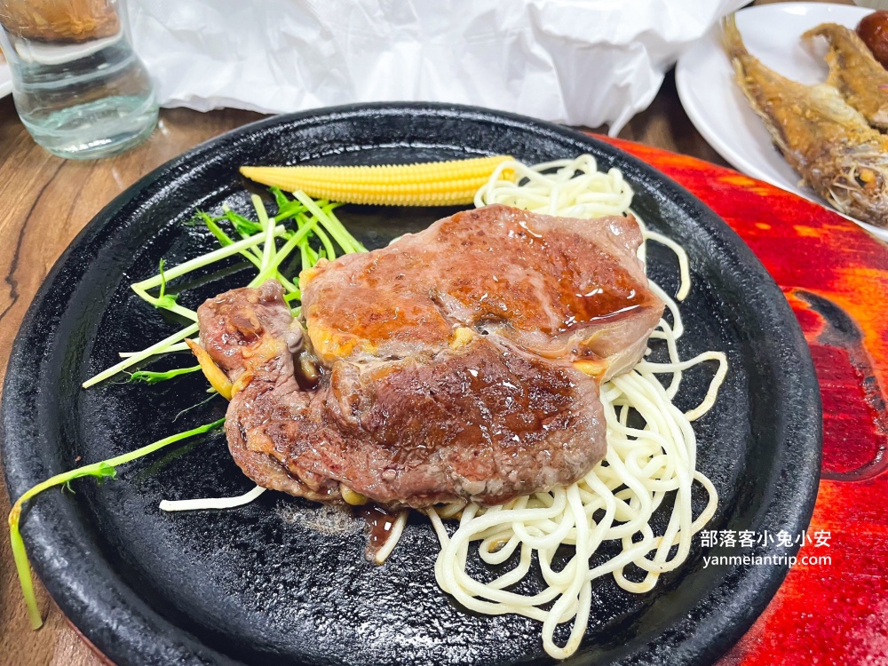 桃園吃到飽【饗厚牛排桃園店】將近百道自助百匯通通無限嗑！