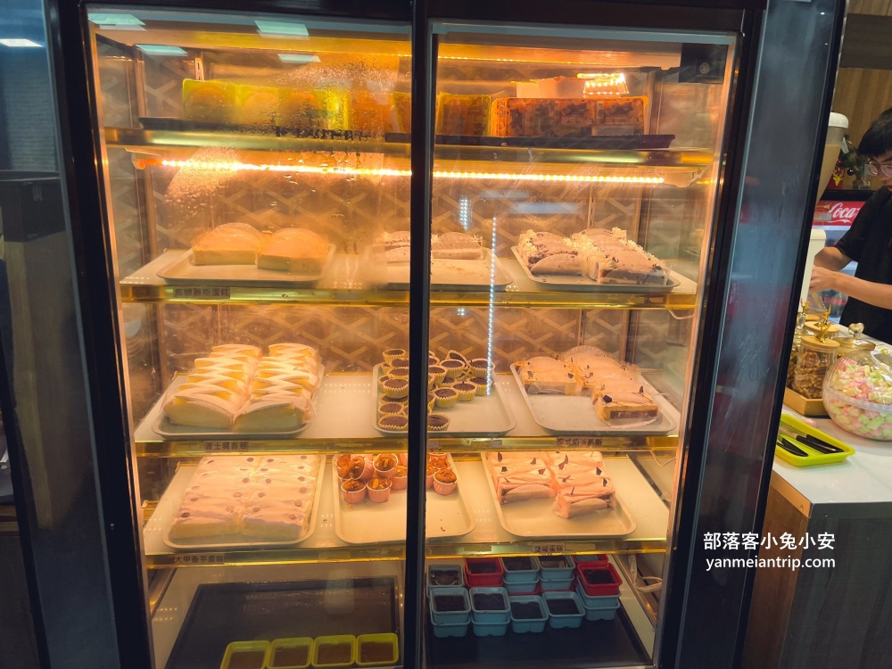 桃園吃到飽【饗厚牛排桃園店】將近百道自助百匯通通無限嗑！