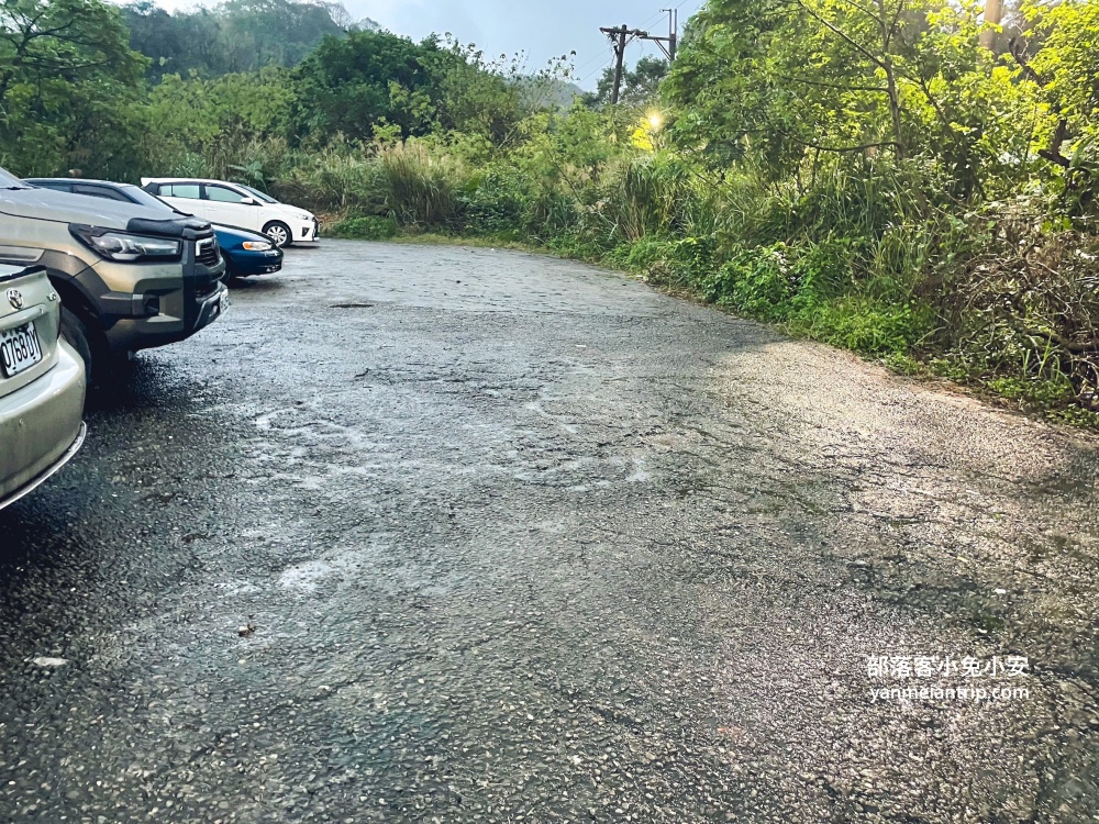 基隆古早風味甕仔雞麥金店，巷子內的脆皮烤雞，假日沒預訂吃不到