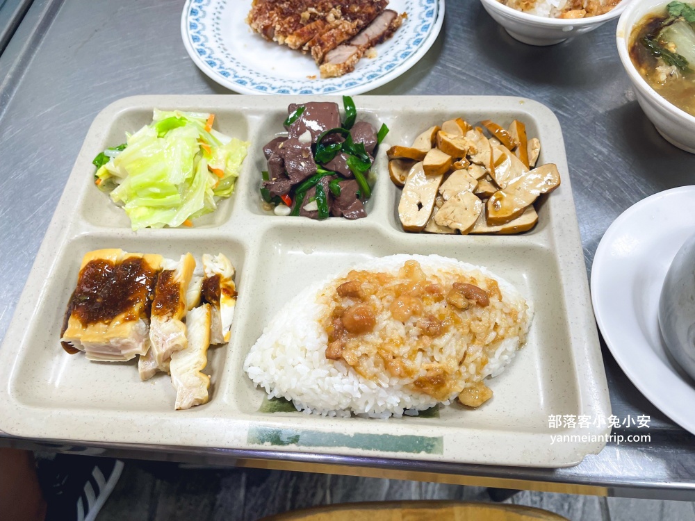 2025【小文肉羹魯肉飯】基隆日賣百碗的滷肉飯，都知道來這是點便當才懂吃