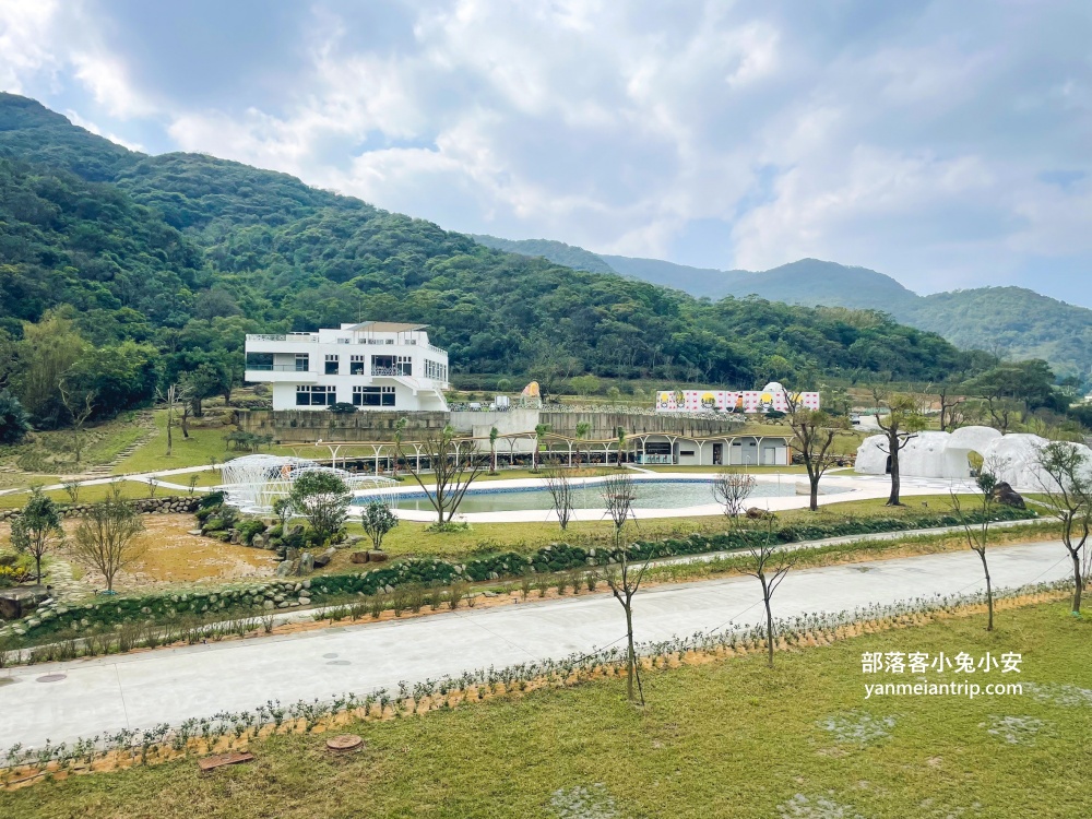 萬里【亮山川休閒農場】探索森林彩色鋼構步道，餐廳必點、門票購買攻略