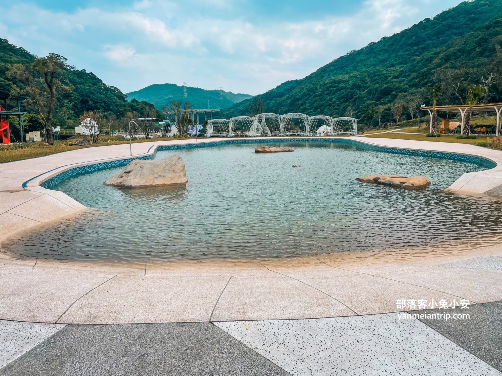 萬里【亮山川休閒農場】探索森林彩色鋼構步道，餐廳必點、門票購買攻略