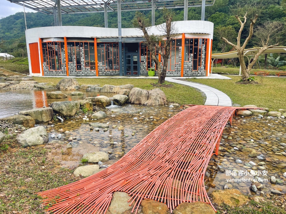 萬里【亮山川休閒農場】探索森林彩色鋼構步道，餐廳必點、門票購買攻略