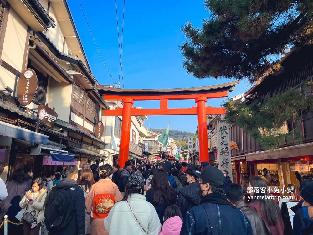 【京都】伏見稻荷大社，千本鳥居必拍🦊狐狸御守、交通方式、一日遊全攻略