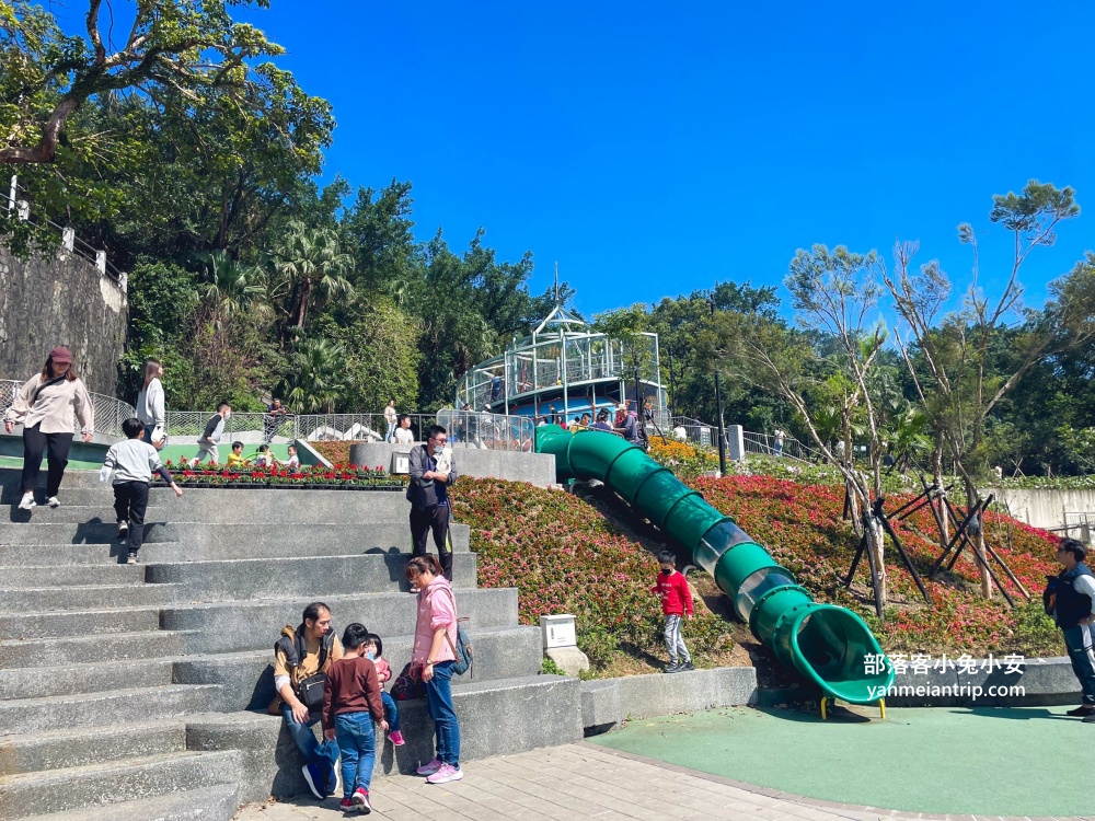 基隆【希望之丘親子遊戲場】提供小朋友玩樂的信二路防空洞公園