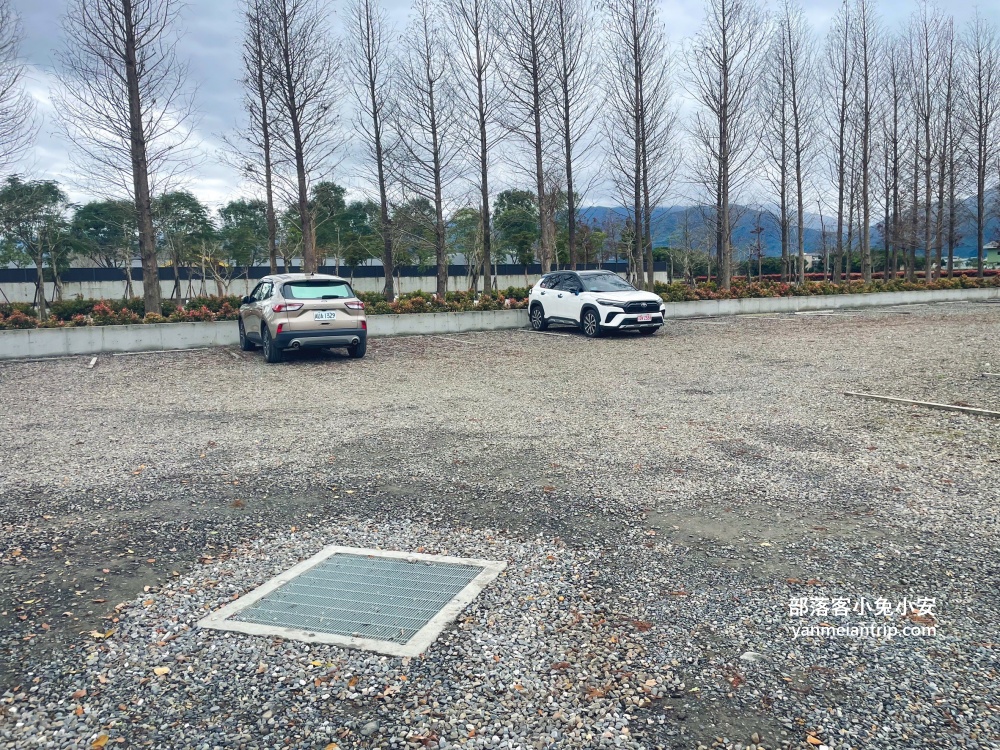 【宜蘭樹懶餐廳】全新萌寵景觀餐廳！來餵食高地牛、泰迪羊、鸚鵡，現場還有鵜鶘驚喜現身！