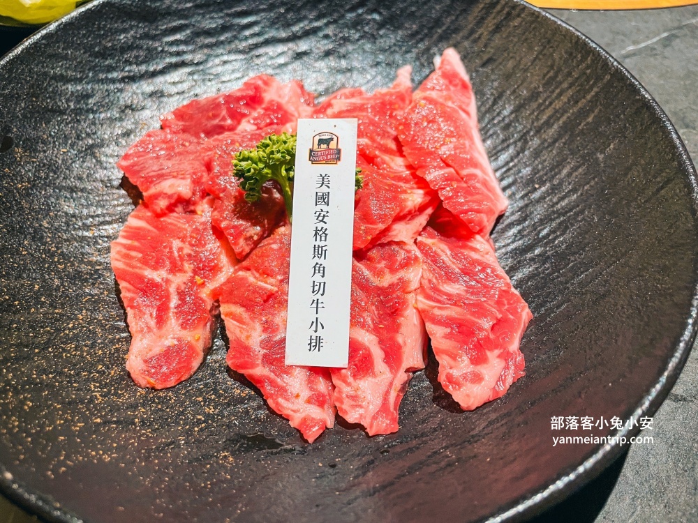 彰化辭修路【脂本燒肉ZHIBEN YKNK彰化店】後站的輕奢風燒肉餐廳