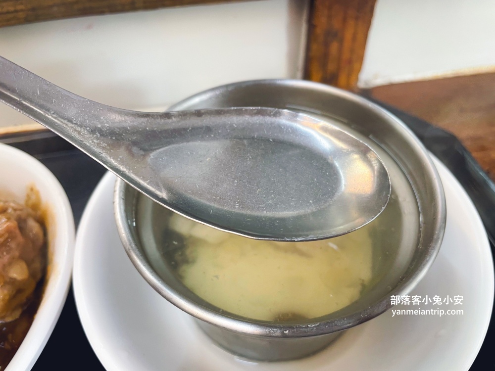 彰化長安街【阿璋肉圓】小巷子內的國宴級肉圓店。