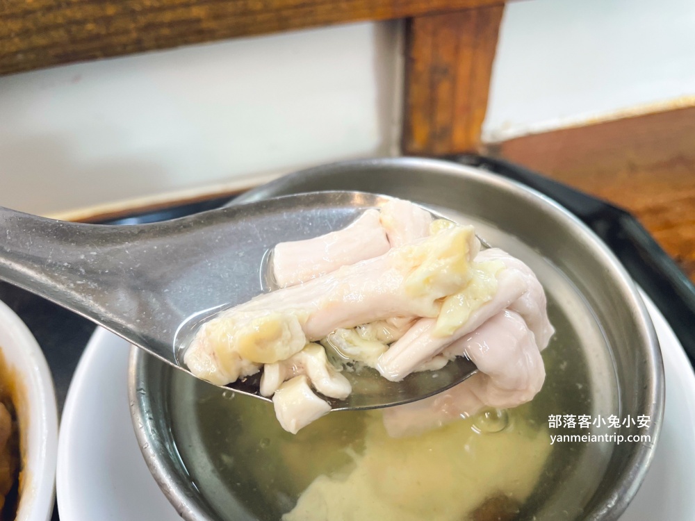 彰化長安街【阿璋肉圓】小巷子內的國宴級肉圓店。