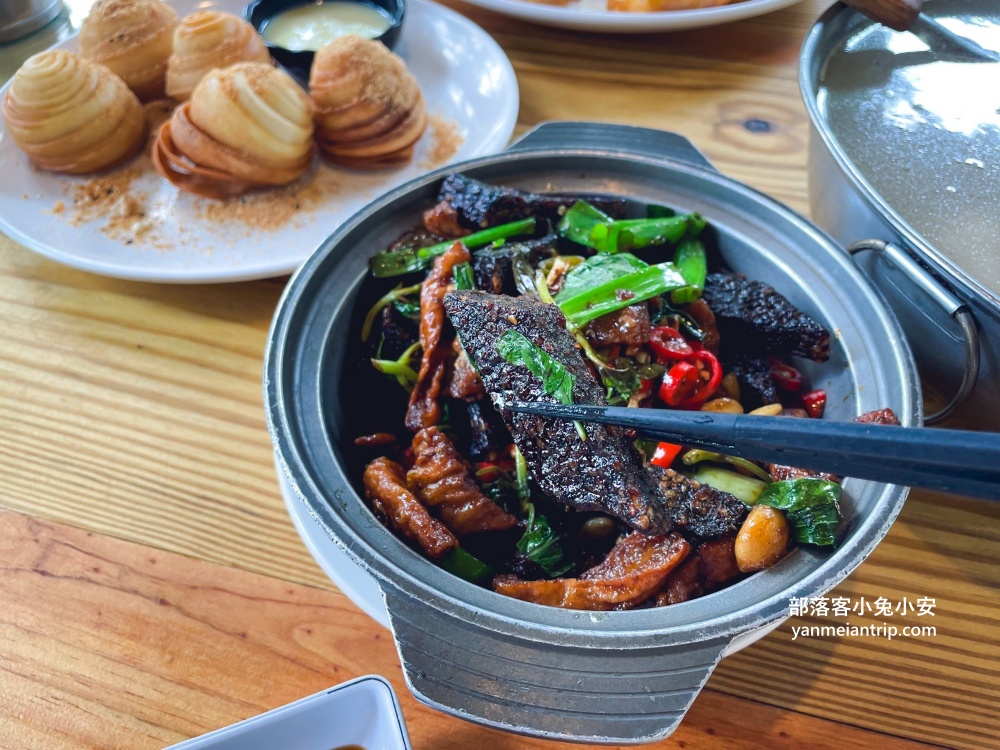 五股美食【碧瑤山莊庭園餐廳】有賣好吃白斬雞的平價木屋餐廳