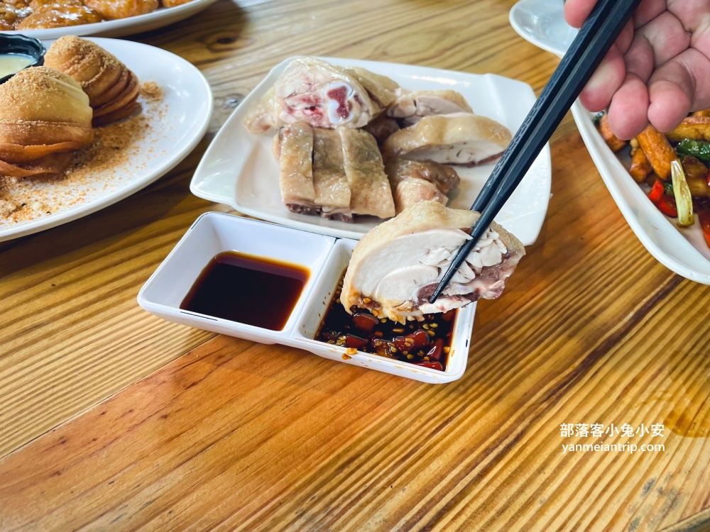 五股美食【碧瑤山莊庭園餐廳】有賣好吃白斬雞的平價木屋餐廳