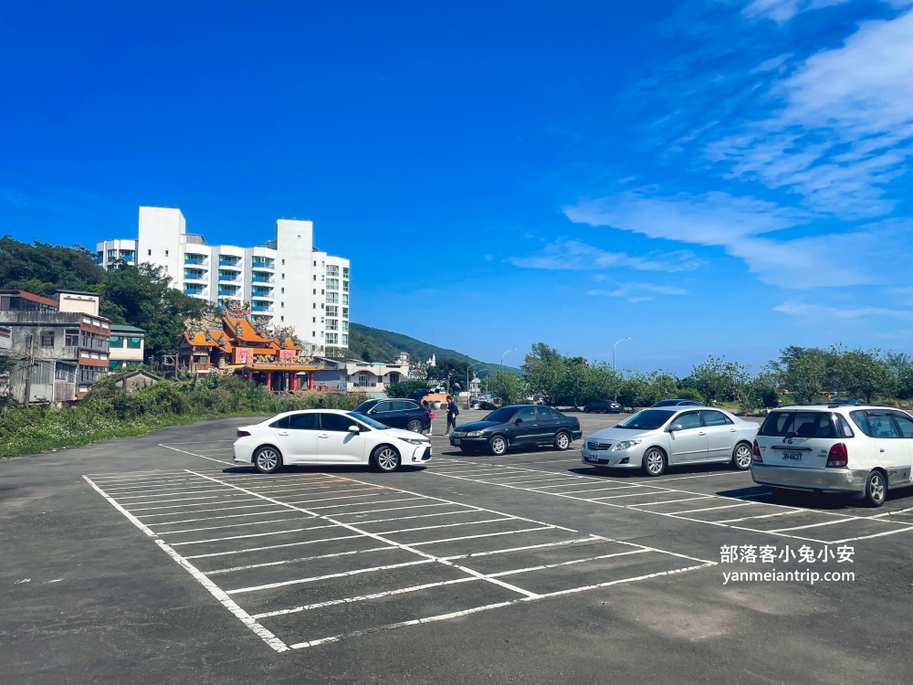 星巴克萬里門市，北海岸美麗白色風帆意象咖啡店