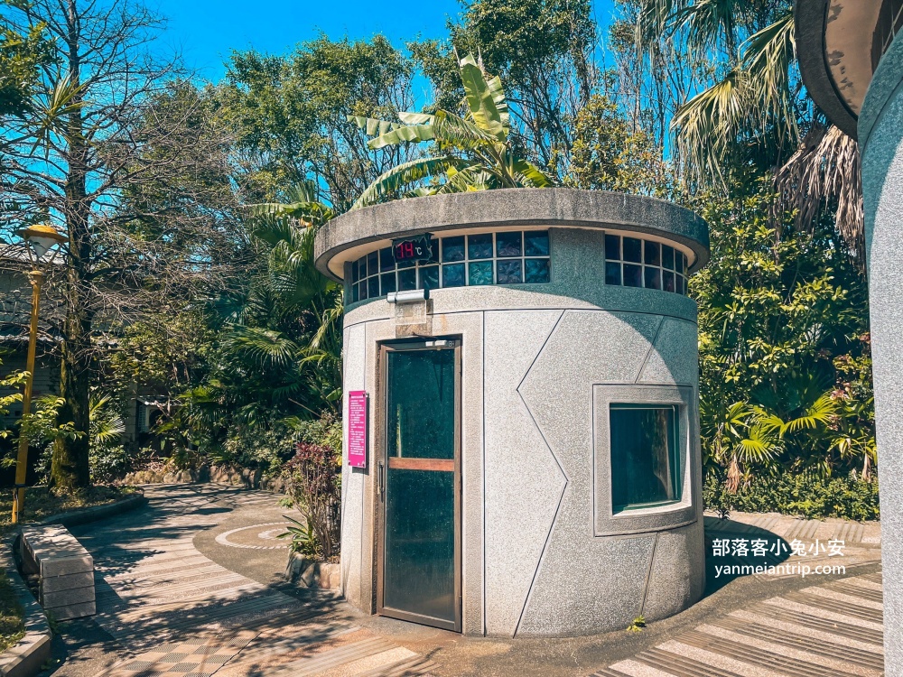 新北萬里【金湧泉溫泉會館】有許多風情的溫泉湯池與山泉戲水池