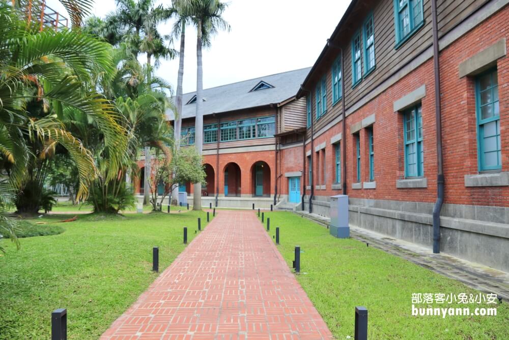 台北國立臺灣博物館鐵道部園區，仿真車廂和月台好好拍，放假走走好地方