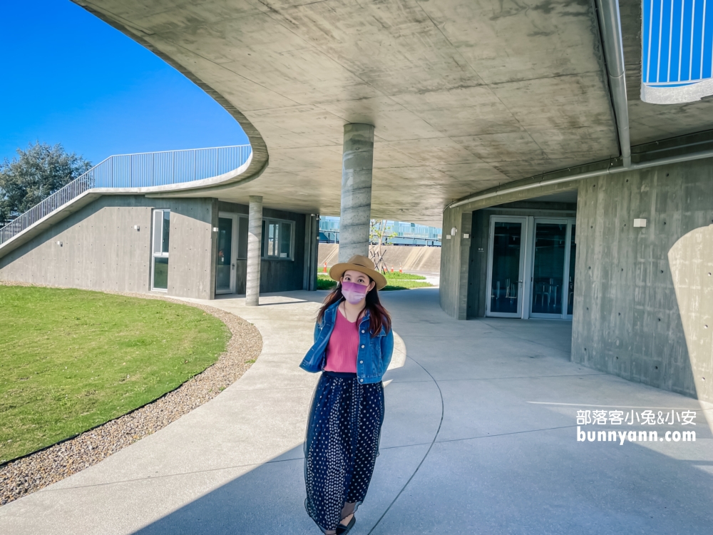 新竹超好玩【那魯灣文化聚落】暢遊草丘溜滑梯和單車道旅遊指南