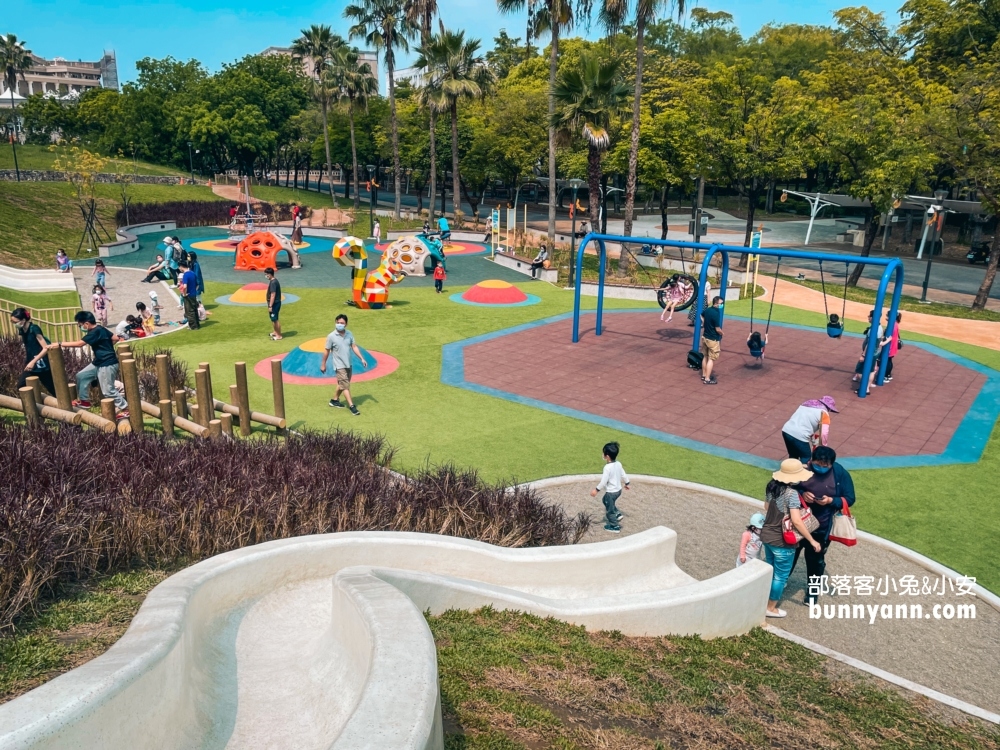 雲林斗六【膨鼠森林公園】橡果溜滑梯和噴泉廣場超好玩