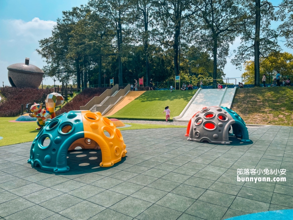 雲林斗六【膨鼠森林公園】橡果溜滑梯和噴泉廣場超好玩