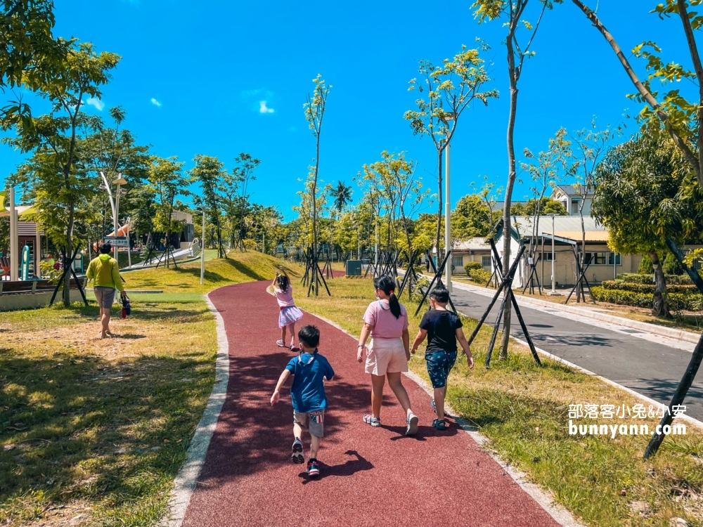 東港景點｜順遊潮好玩幸福村