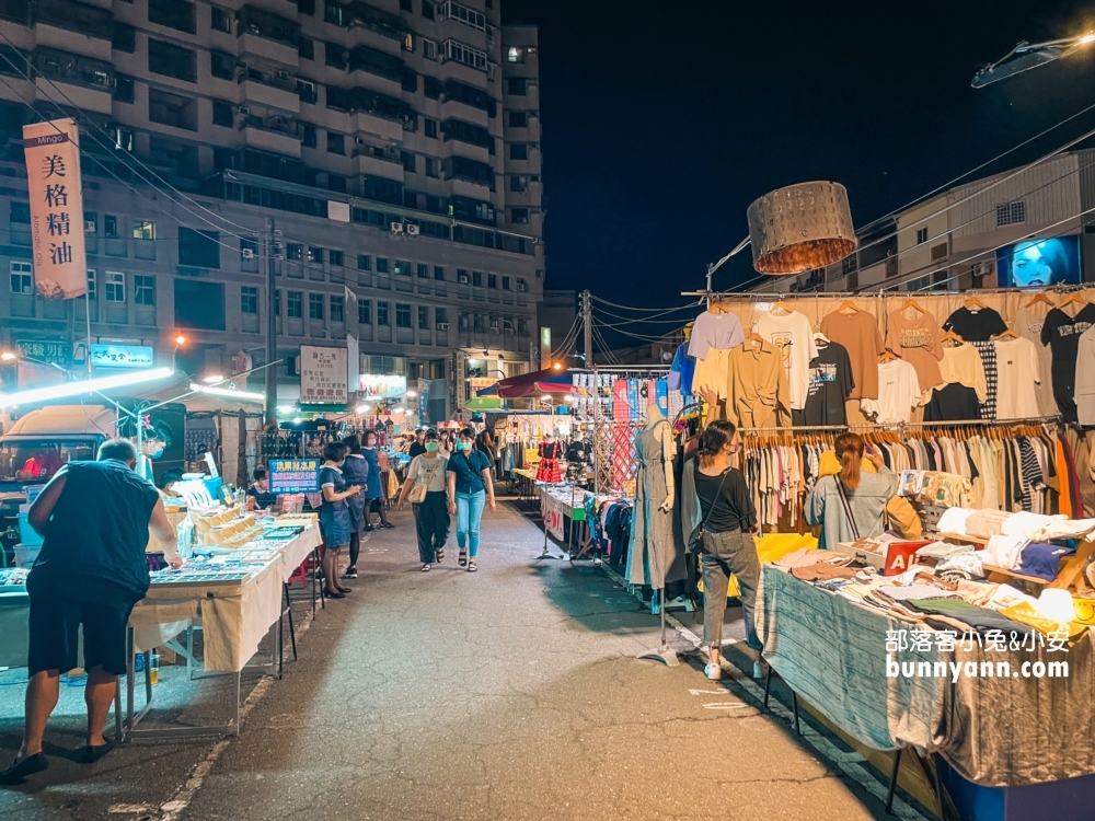 2024【武聖夜市】推薦十家夜市必吃美食，就跟著人群一起排隊買就對了。