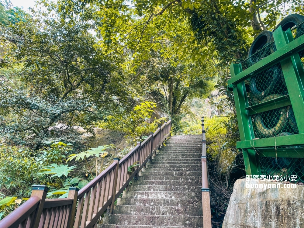 超私房【南投龍鳳瀑布】十五分鐘輕鬆登頂賞山澗瀑布