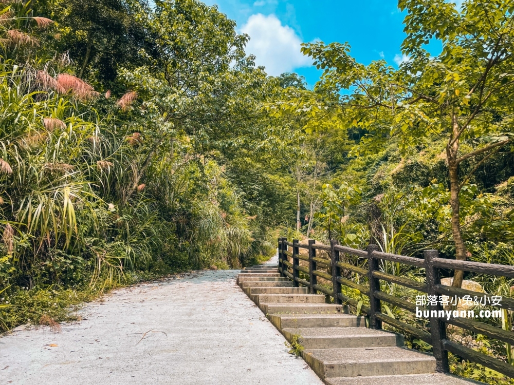 超私房【南投龍鳳瀑布】十五分鐘輕鬆登頂賞山澗瀑布