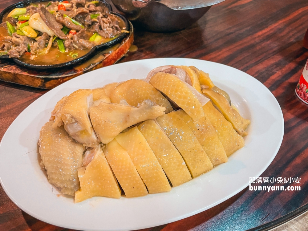 宜蘭美食》晨溪休閒農場(土雞城)，冬山鄉每天客滿的土雞餐廳。