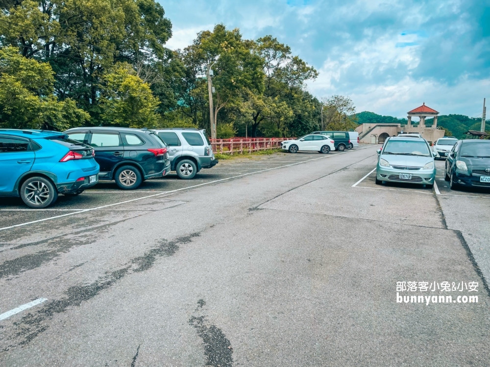 要訪桃園新溪口吊橋，導航建議設溪口部落市集廣場