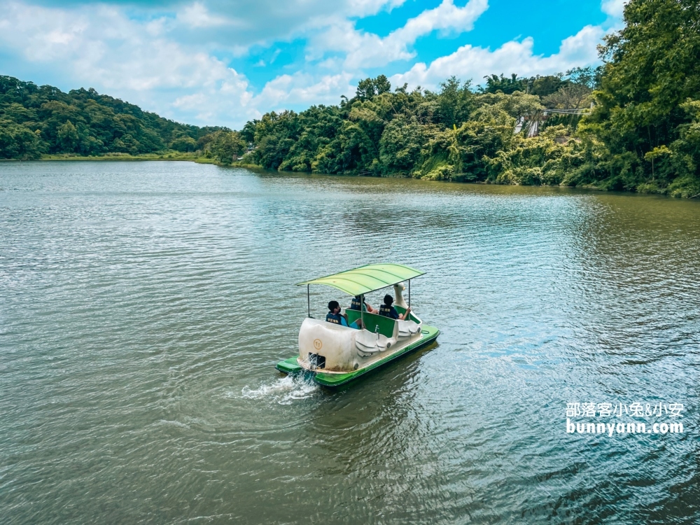 苗栗三義映象水岸私房咖啡店，欣賞唯美湖景還可以搭天鵝船遊湖