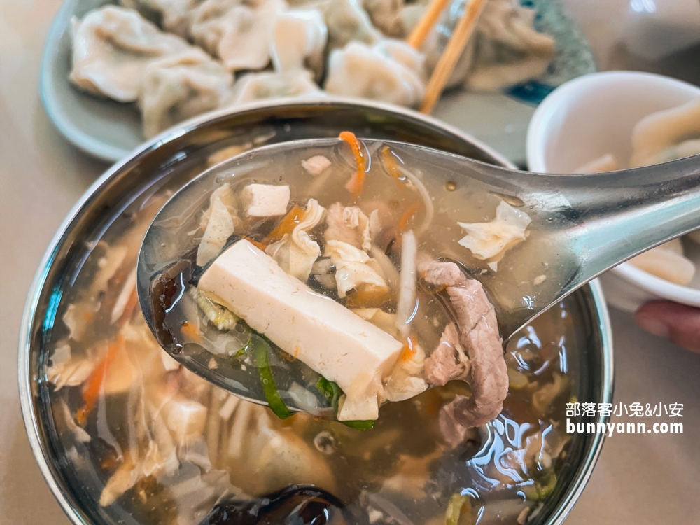 嘉義水上鄉小汪牛肉麵，牛肉入口即化，酸辣湯好好喝