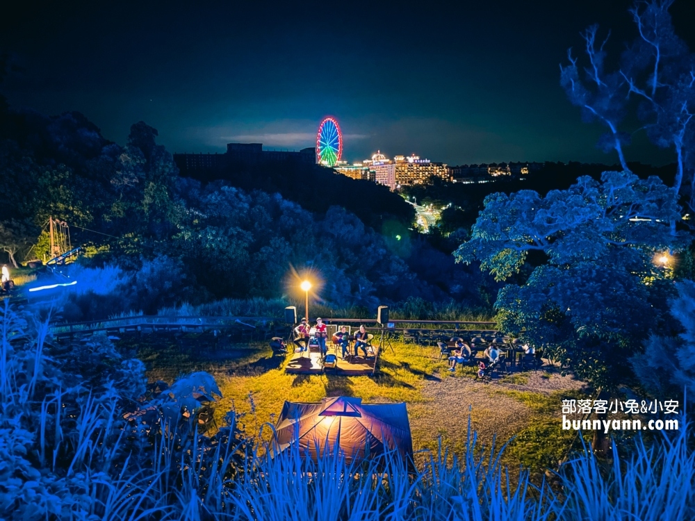 高雄無名咖啡賞義大夜景，好玩親子戲水池(可帶外食)