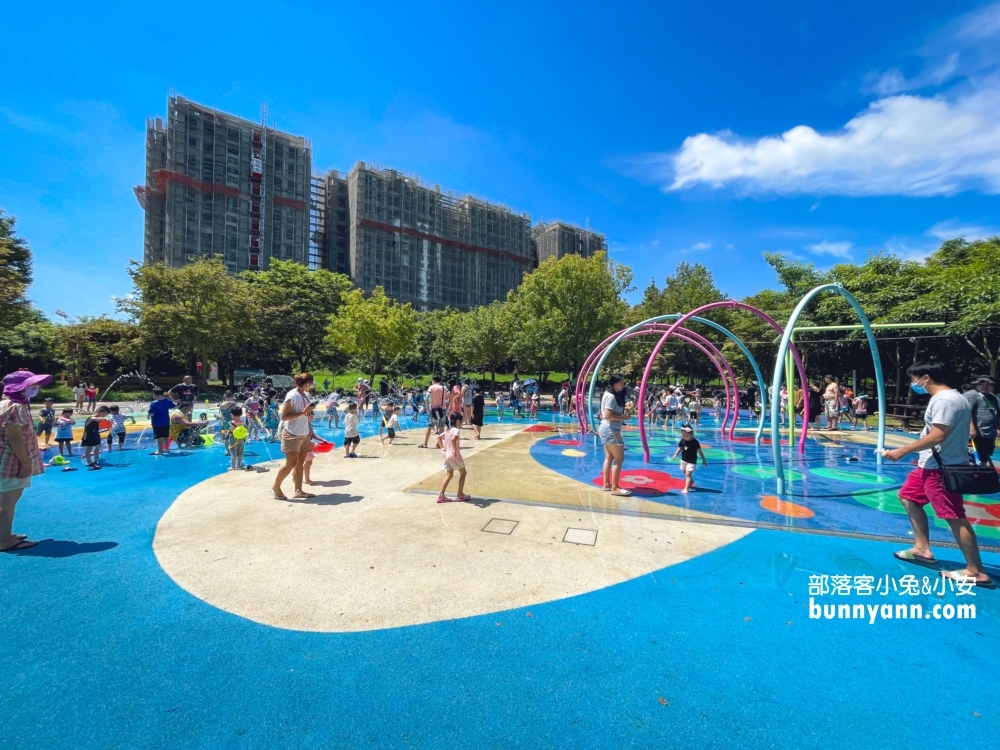 3.中科公園，台中夏天玩水好地方