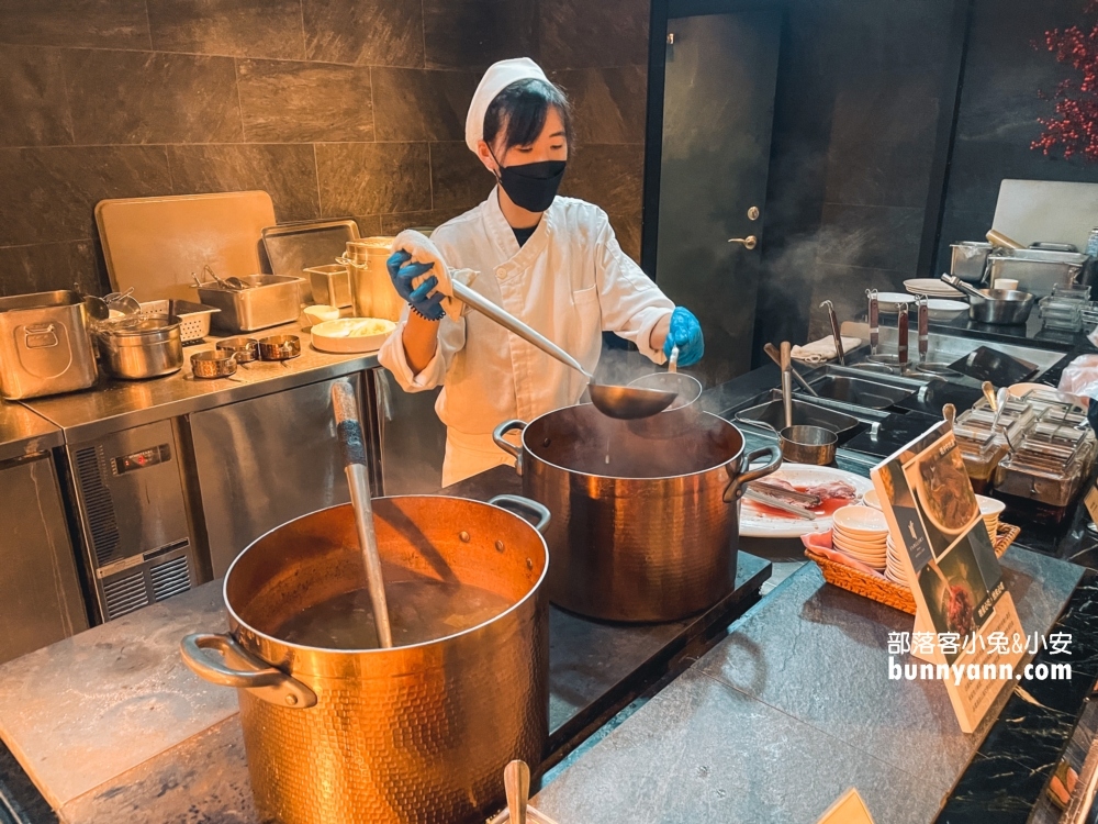 遠雄悅來大飯店｜開箱遠雄悅來露營帳篷房型和飯店設施介紹。