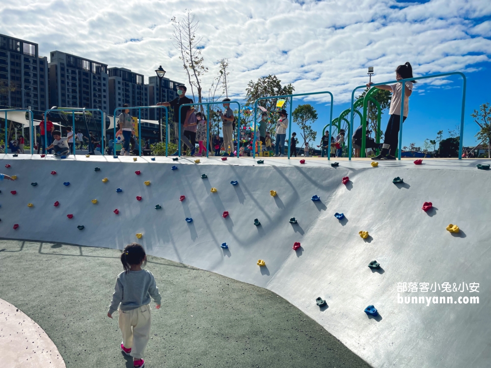 【馬卡龍公園】人潮大爆滿免費戶外親子樂園又好停車