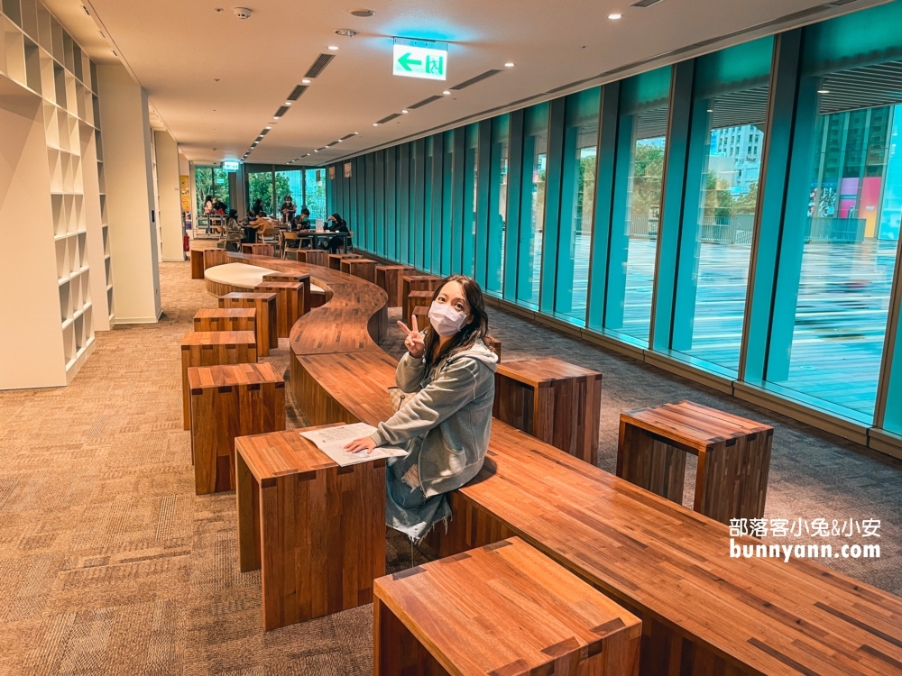 桃園市立圖書館總館