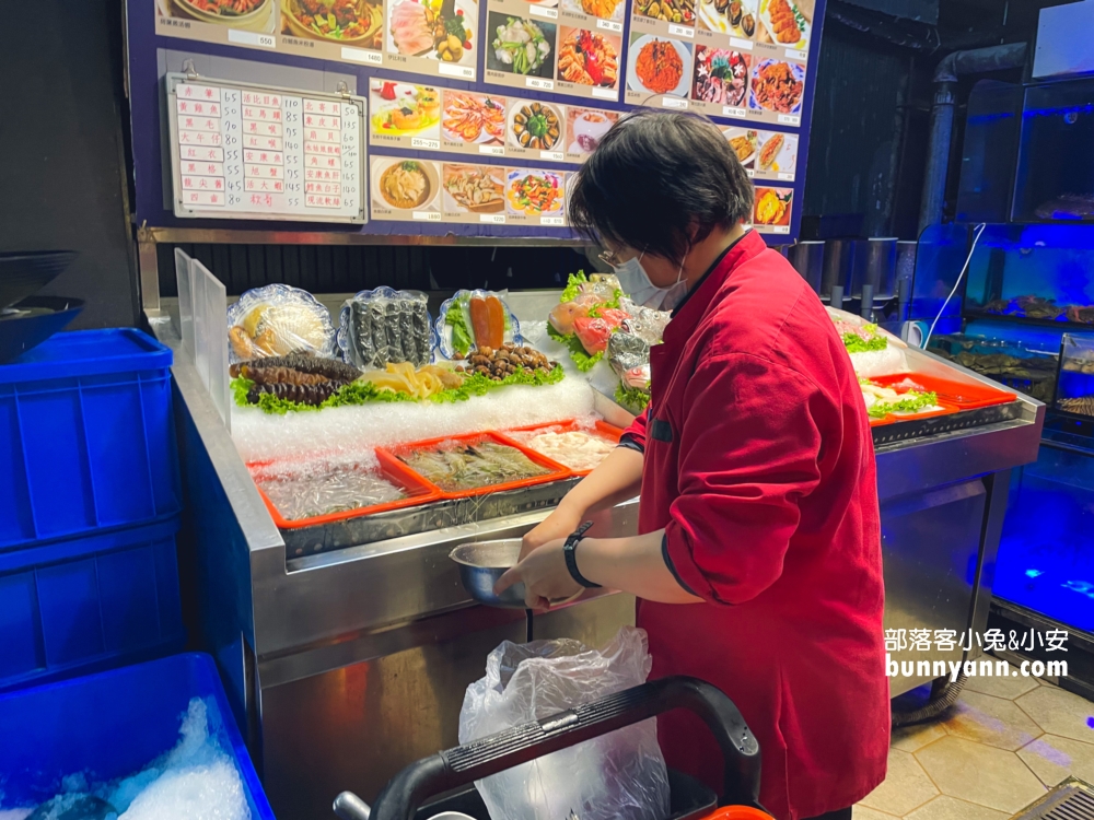 台北海鮮餐廳推薦【新東南海鮮餐廳松山店】高CP老字號海產店