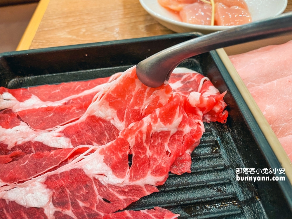 台北美食【MoMo壽喜燒南港潤泰牧場】肉肉吃到飽菜單