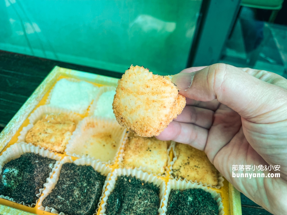 【大山牧場】來餵牛牛吃草，好吃鮮奶麻糬必買一盒!!