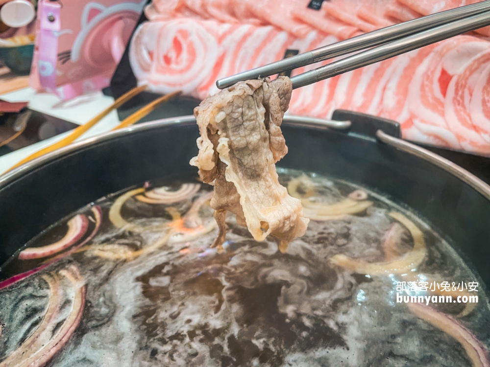 【嗑肉石鍋春日路店】桃園火鍋自助吧吃到飽餐廳，價位與肉質分享