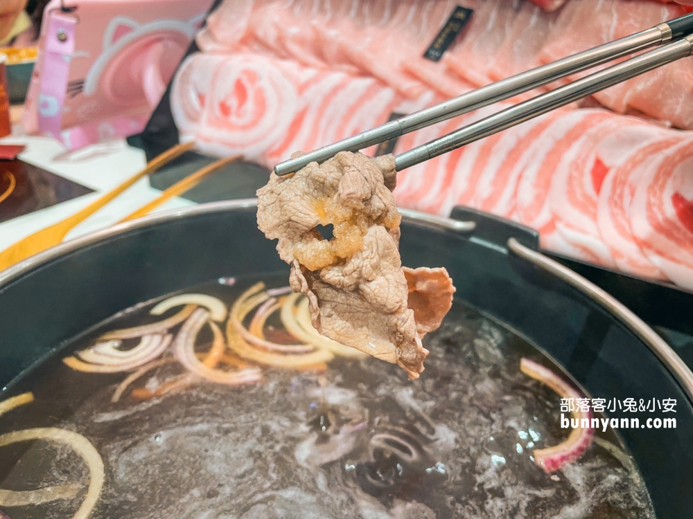【嗑肉石鍋春日路店】桃園火鍋自助吧吃到飽餐廳，價位與肉質分享